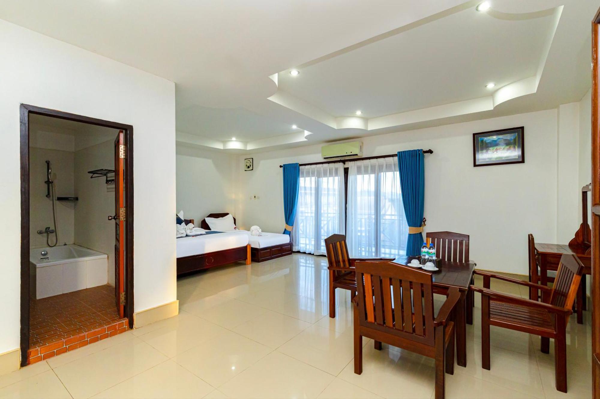 Lisha The Grand Riverside Hotel Vang Vieng Exterior photo