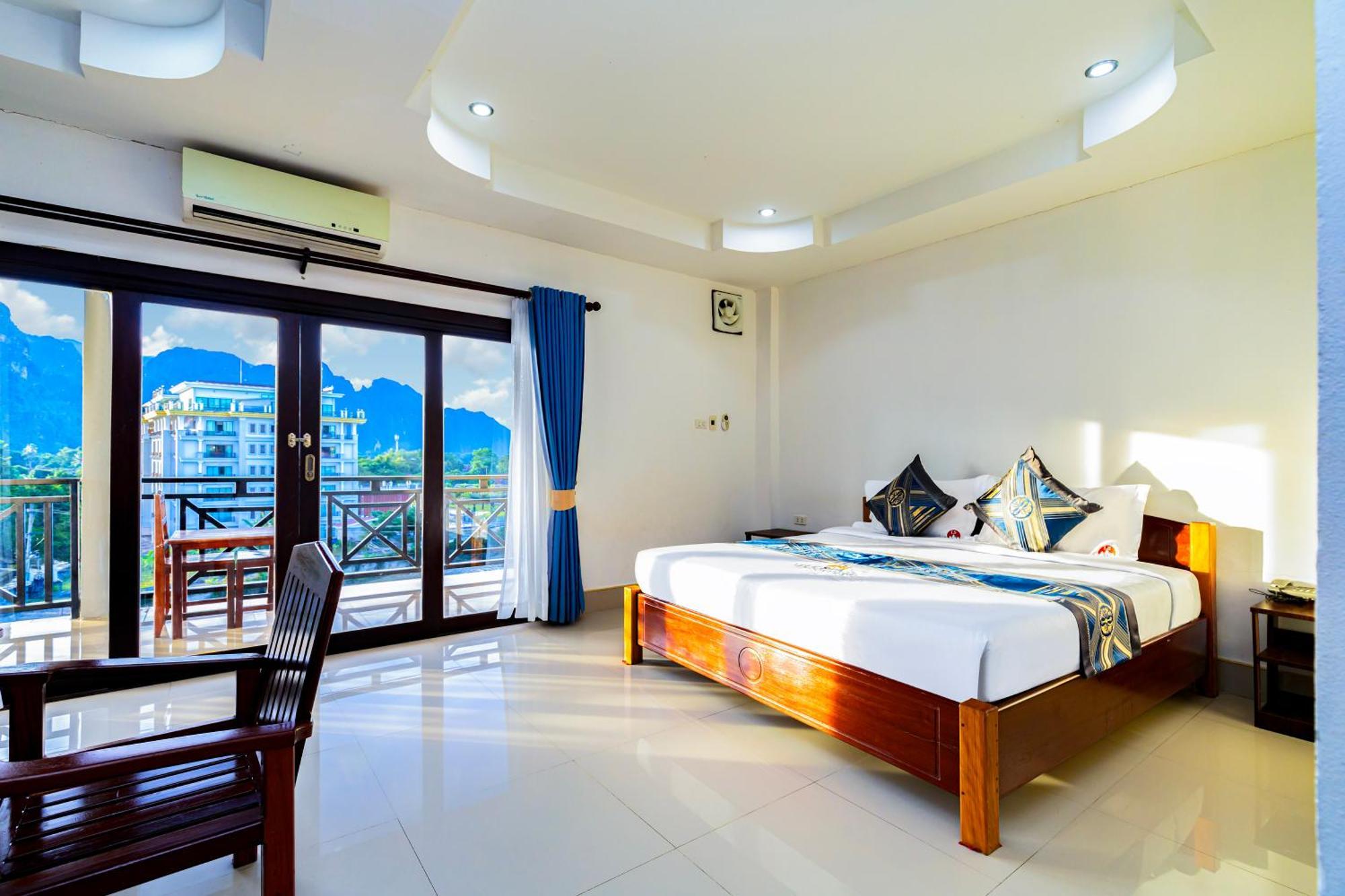 Lisha The Grand Riverside Hotel Vang Vieng Exterior photo