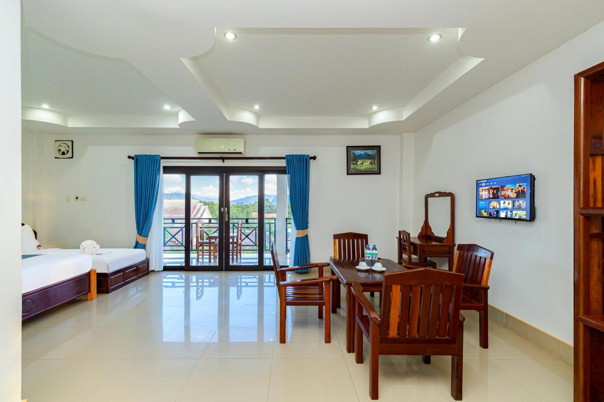 Lisha The Grand Riverside Hotel Vang Vieng Exterior photo
