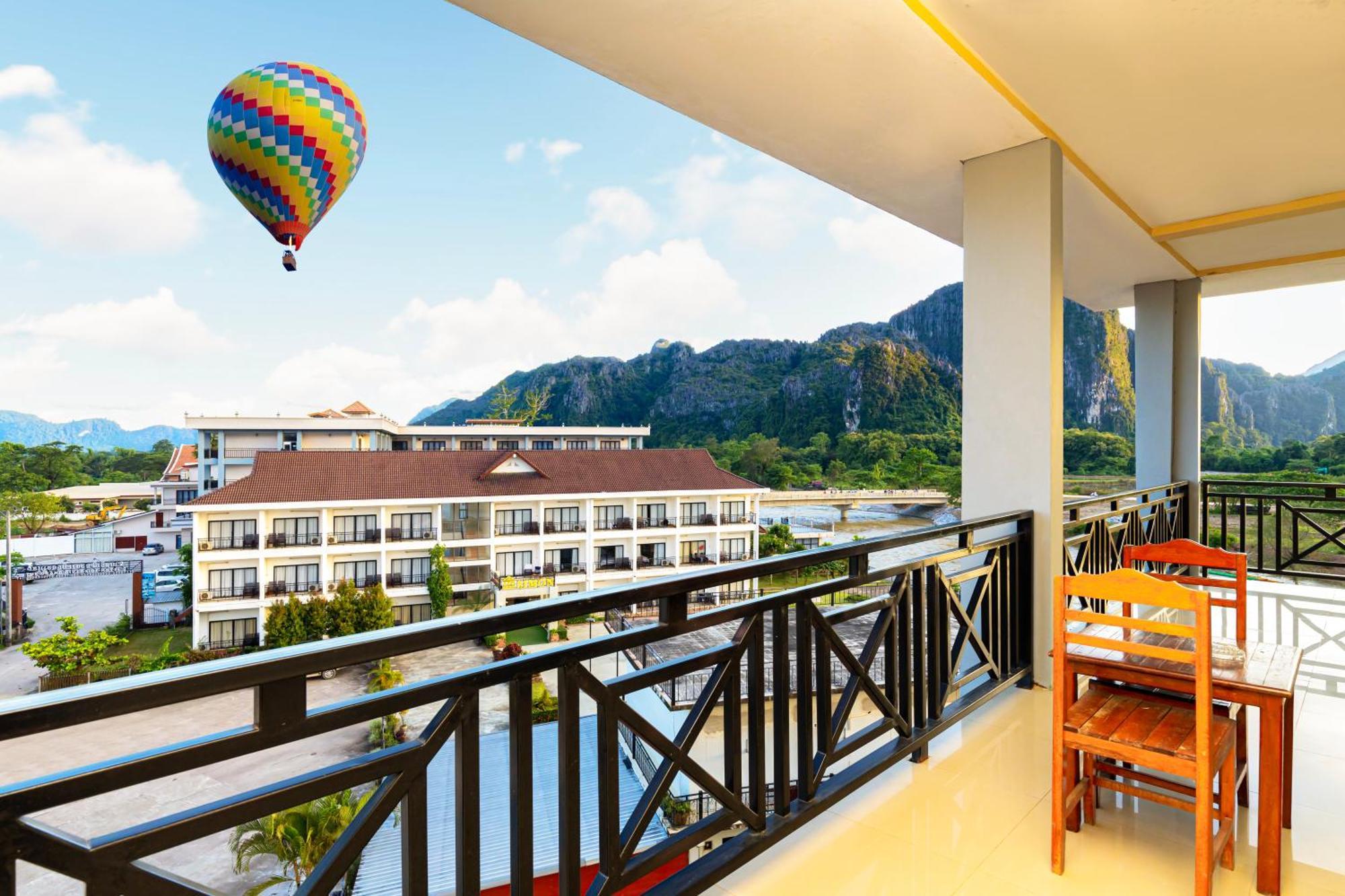 Lisha The Grand Riverside Hotel Vang Vieng Exterior photo