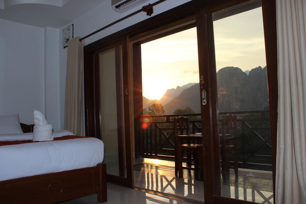 Lisha The Grand Riverside Hotel Vang Vieng Exterior photo