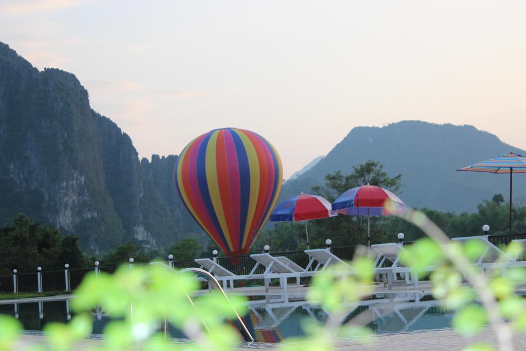 Lisha The Grand Riverside Hotel Vang Vieng Exterior photo