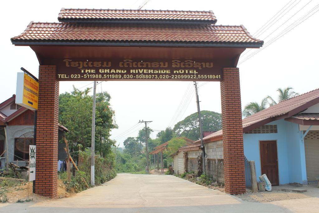 Lisha The Grand Riverside Hotel Vang Vieng Exterior photo